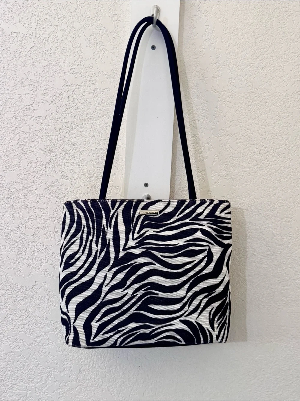 Nine West vintage like new zebra -Print in soft fabric,Tote Bag in Black & White
